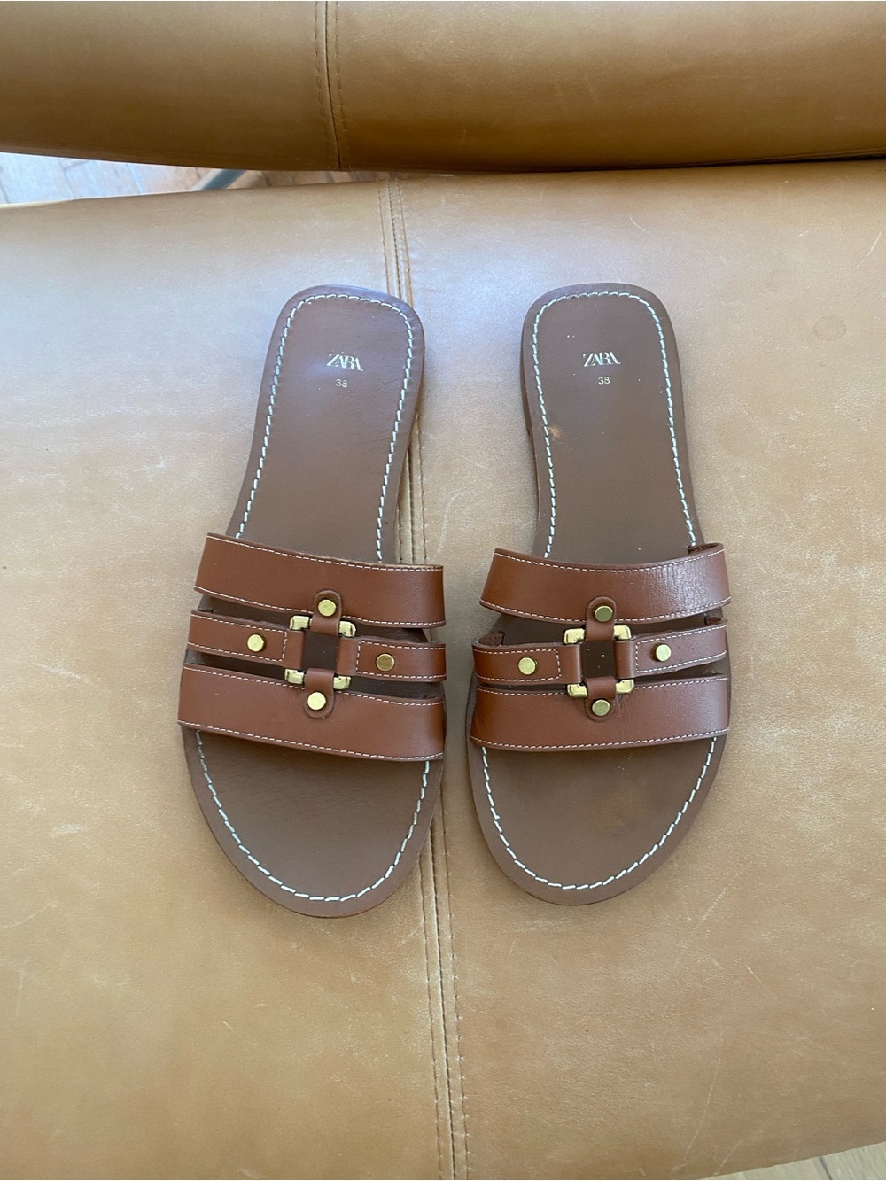🤎 Zara Leather Sandals – Effortless European Summer Style – Size 38 / US 8